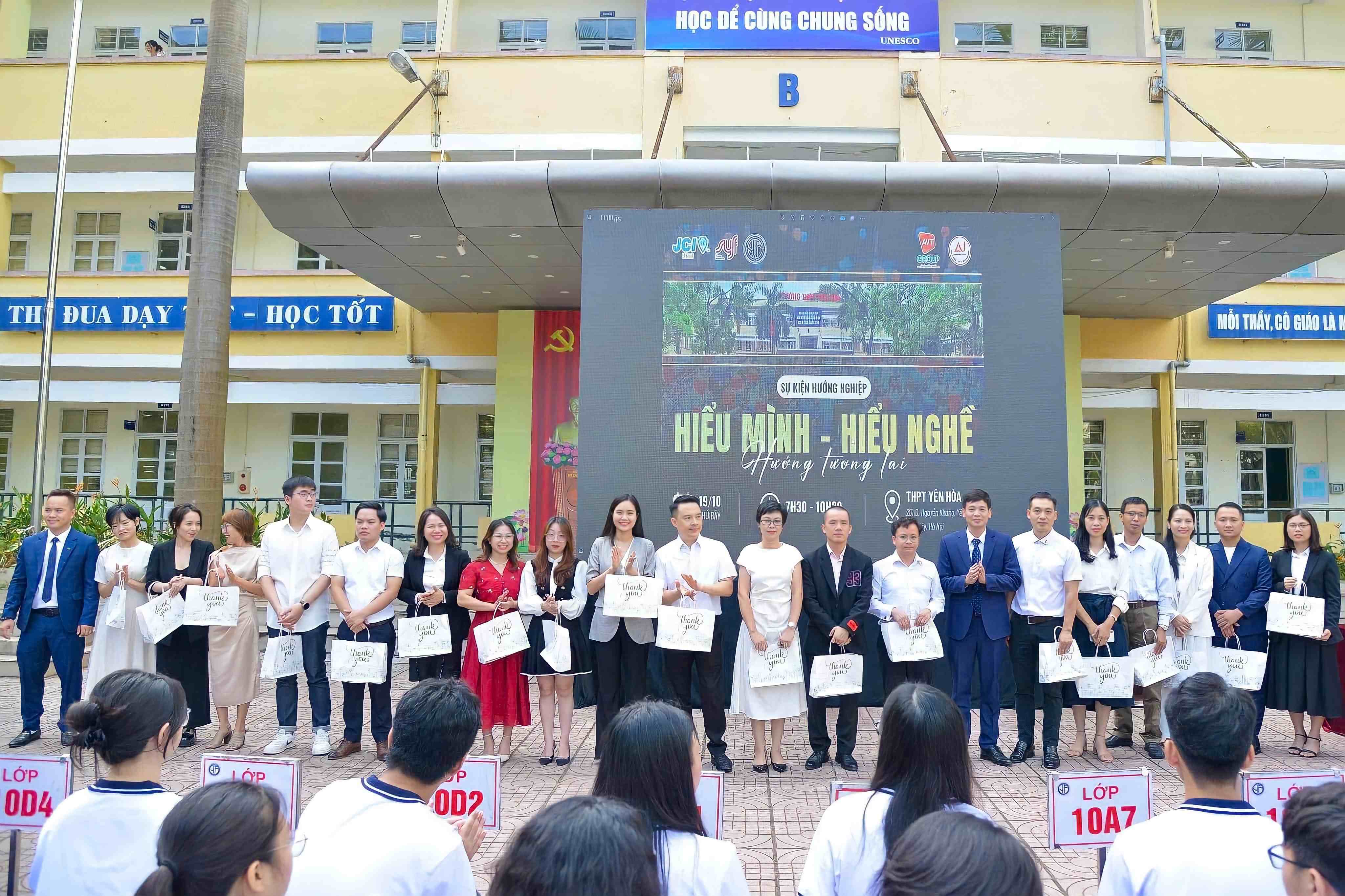 Dự án Shape Your Future – Dự án Hướng nghiệp của JCI Hanoi